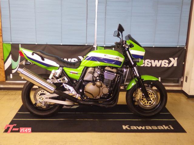 ＺＲＸ１２００Ｒ　キャブ仕様　バックステップ　カスタムシート　リヤフェンダーレス