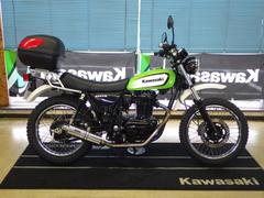 カワサキ　２５０ＴＲ　ＢＥＡＭＳマフラー　ラリーリヤキャリヤ　トップケース
