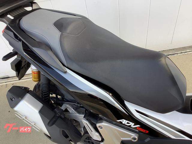 ホンダ ＡＤＶ１５０ 期間限定受注生産カラー フロアステップサイド