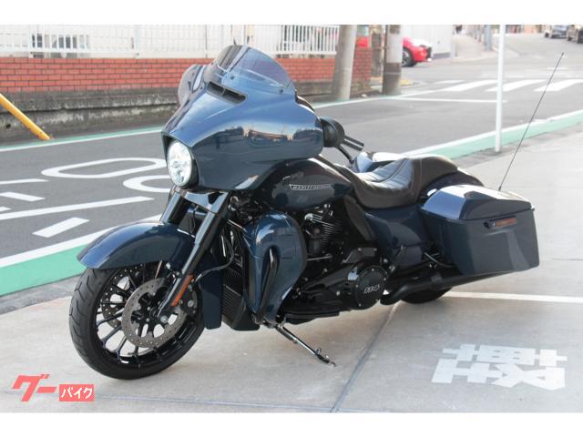 ハーレー純正 ロワーフェアリング ビビッドブラック Harley Davidson