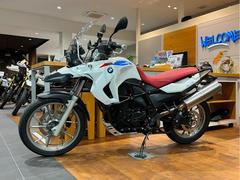 ＢＭＷ　Ｆ６５０ＧＳ（８００ｃｃ）　３０ｔｈ限定カラー　　純正ラージスクリーン　エンジンガード付き