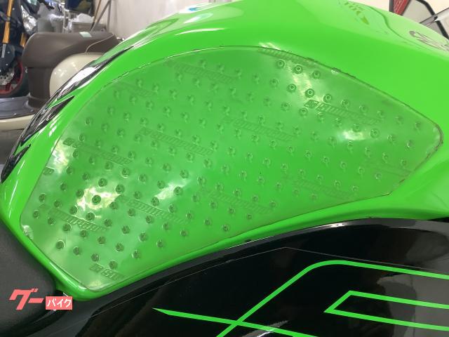 カワサキ Ninja ZX-6R マルチバー・USB・2023 カワサキ Ninja ZX-6R マルチバー・USB・2023