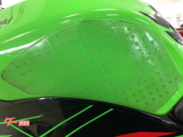 カワサキ Ninja ZX-6R マルチバー・USB・2023 カワサキ Ninja ZX-6R マルチバー・USB・2023