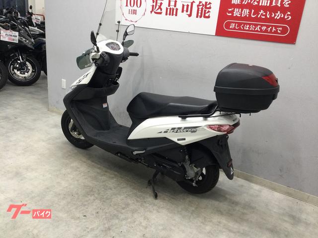 中型バイク　アドレスv110 白 リアボックス付き、自賠責2年付き シート良好 中型バイク アドレスv110 白 リアボックス付き、自賠責2年付き シート