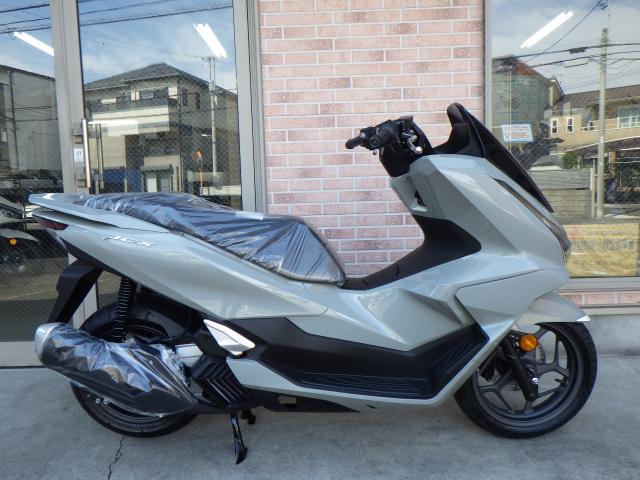 ホンダ PCX 国内正規最新モデル パールジュピターグレー｜TOP