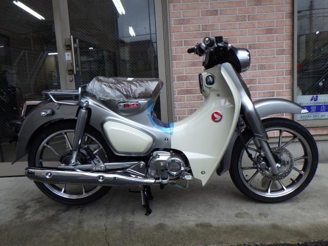 ホンダ スーパーカブC125 最新モデル プレミアムシルバーM 