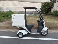 ホンダ　ジャイロキャノピー　２０２２年式　スマホバー　グリップヒーター　大型ボックス付