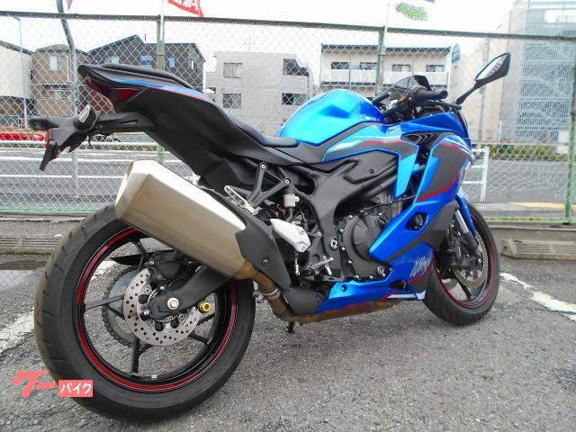 カワサキ Ninja ZX－4R SE マルチバー／USB電源付