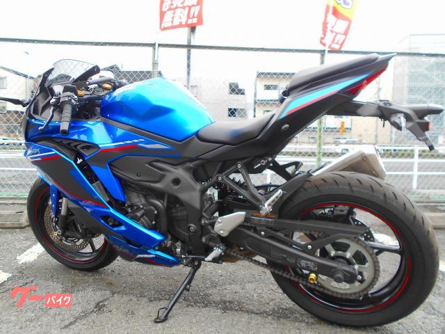 カワサキ Ninja ZX－4R SE マルチバー／USB電源付