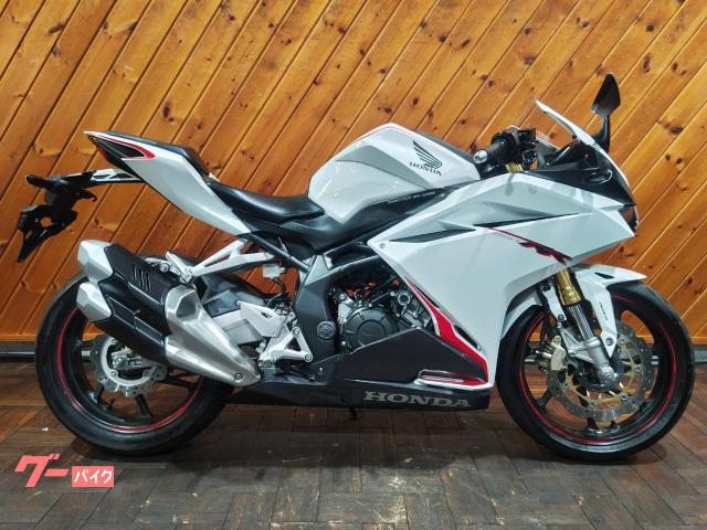 ＣＢＲ２５０ＲＲ　ＭＣ５１　エンジンスライダー　メットホルダー装備