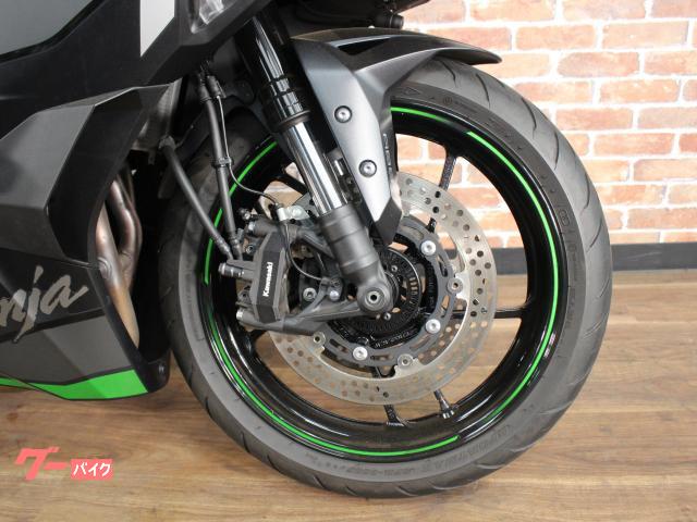 カワサキ Ninja ZX－4R SE ABS ETC リア