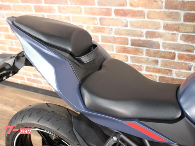 カワサキ Ninja ZX－25R SE ABS マウントバー