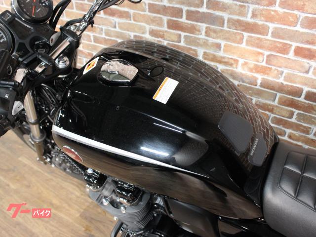 希少　HONDA CB1100ABS 無限エディション300台限定　純正グリップヒーター/ETC/USB/前後ﾀｲﾔほぼ新品 ホンダ CB1100 ABS ETC グリップヒーター エンジンガード