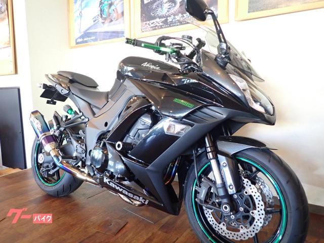 激レア！美品！Bee(ビー)　PROOF(プルーフ)　2BA BEET JAPANはNinja ZX-4R SE/ZX-4RR用NASSERT EvolutionタイプⅡ