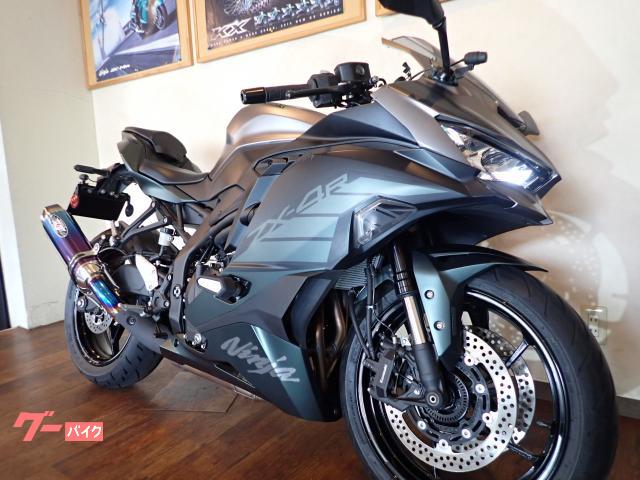 カワサキ Ninja ZX－4R SE BEETサイレンサー、ドラレコ