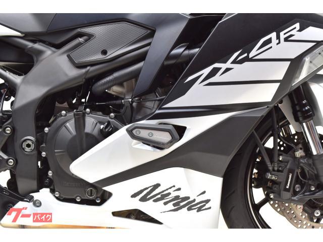 カワサキ Ninja ZX－4R SE ワンオーナー車 取説・記録簿