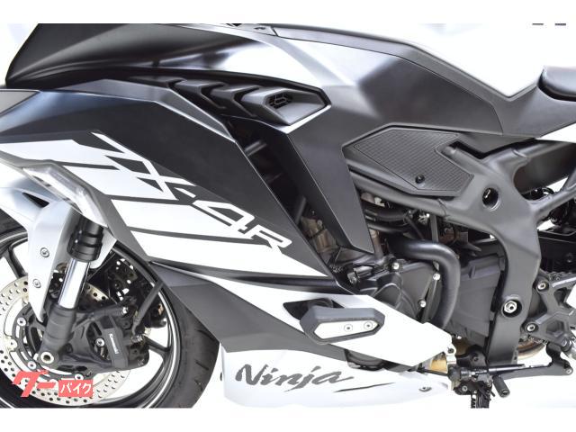 カワサキ Ninja ZX－4R SE ワンオーナー車 取説・記録簿