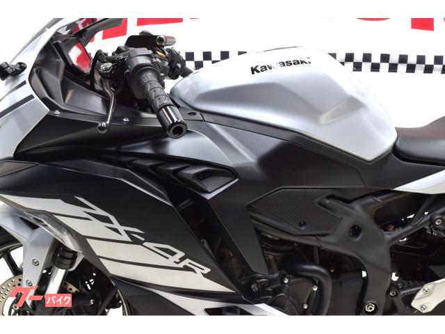 カワサキ Ninja ZX－4R SE ワンオーナー車 取説・記録簿