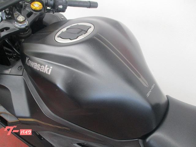カワサキ ニンジャZX－4R SE 2024年モデル ヨシムラ