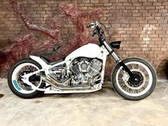 ヤマハ　ドラッグスター４００ホワイト／ブラック　ＨｅａｒｔーＢｅａｔコンプ