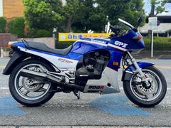 カワサキ　ＧＰＺ９００Ｒ