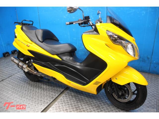 スカイウェイブ２５０　タイプＭ　ＣＪ４５Ａモデル　カスタムマフラー　キャリア付き