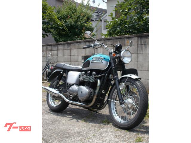TRIUMPH ボンネビルT100｜LEFT HAND MOTOR