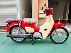 ホンダ　スーパーカブ５０　２０２５年モデル　受注期間限定　ＨＥＬＬＯ　ＫＩＴＴＹ５０ｔｈ　ａｎｎｉｖｅｒｓａｒｙモデル