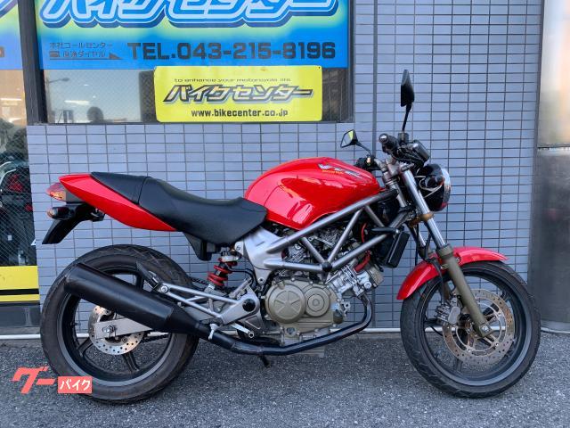 ＶＴＲ２５０　１９９８年モデル　ＭＣ３３型　キャブレター　４ストローク水冷Ｖ型２気筒エンジン　ノーマル