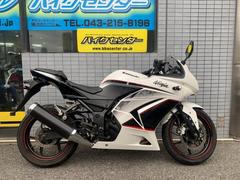 カワサキ　Ｎｉｎｊａ　２５０Ｒ　２０１１年モデル　インジェクション　スペシャルエディション　フルノーマル　４ストローク水冷２気筒エンジン