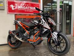 ＫＴＭ　１２５デューク　ＡＢＳ　２０１７年モデル　後期　カスタムデカール　マフラー　フェンダーレス　ＬＥＤウィンカー　他カスタムパーツ多数