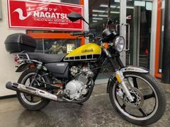 ヤマハ　ＹＢ１２５ＳＰ　２０１６年モデル　ヤマハストロボカラー　リヤＢＯＸ付　シフトインジケーター付