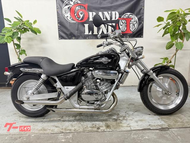 V−TWIN MAGNA メッキスラッシュカットマフラー 社外ヘッドライト スモールウインカー フル塗装 ブラック