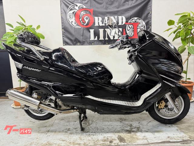 マジェスティＣ　ステンレスマフラー　ＬＥＤ６連テール　極太バックレスト　エナメルシート　王道カスタム