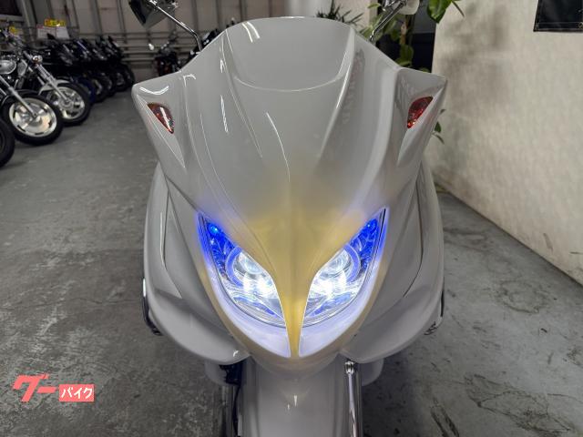 ヤマハ マジェスティC プロジャクターヘッドライト LED2
