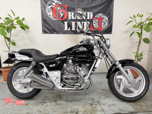 Ｖ−ＴＷＩＮ　ＭＡＧＮＡ　ＬＥＤヘッドライト　スモールウインカー　リアキャリア　フロントタイヤ新品　１９９４年式　フルブラック