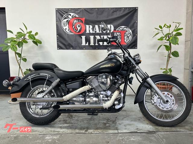 ドラッグスター２５０　スラッシュマフラー　サイドバックステー　スモールウインカー　フル塗装　２００４年式　マットブラック