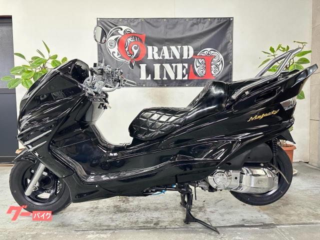 オールブラックカラー‼︎ 【YAMAHA マジェスティ】カチアゲマフラー付き‼︎ ヤマハ マジェスティC LEDスピーカー2発 下回りレインボーLED