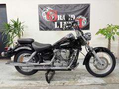 ヤマハ　ドラッグスター２５０　純正マフラー　フロントタイヤ新品　ゴールドチェーン　フル塗装　２００４年式　フルブラック