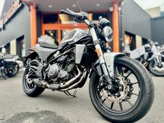 ＨＡＲＬＥＹ−ＤＡＶＩＤＳＯＮ　Ｘ３５０　ＨＤ認定中古車　ＬＥＤヘッドライト・ＬＥＤウインカー採用　フロント倒立フォーク　ＡＢＳ採用　最高出力３６馬力