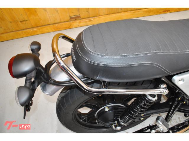 モトグッチ ミストラル スラッシュカットマフラー V7 classic ストーン