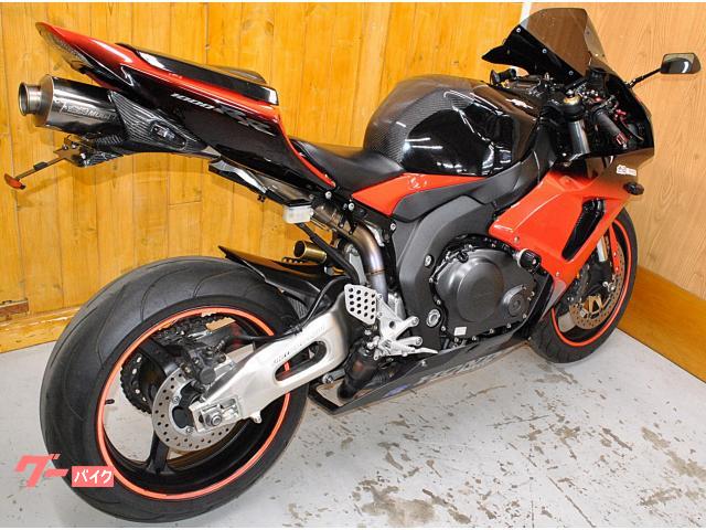 CBR1000RR　SC57　逆車　低走行　車検令和６年６月まで CBR1000RR SC57 逆車 低走行 車検令和6年6月まで 【公式通販】