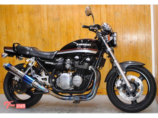 ＺＥＰＨＹＲ７５０・ストライカーフルエキ／ステップ・オーリンズ他各部カスタム・前後タイヤ新品交換他各部整備２年車検保証付き