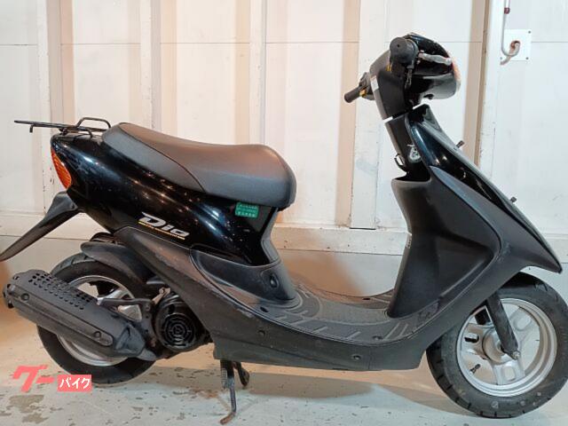 ライブＤｉｏ　バッテリー　プラグ　オイル　ベルト新品　２サイクルエンジン