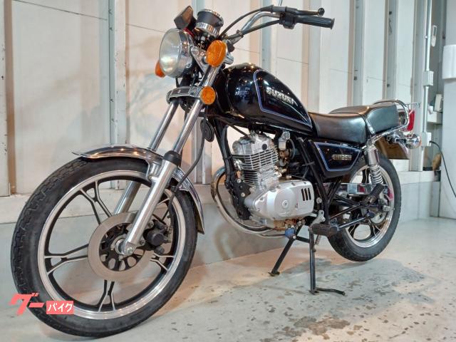 スズキ GN125H バッテリー 点火プラグ エンジンオイル新品 縦型 スズキ GN125H バッテリー 点火プラグ エンジンオイル新品 縦型