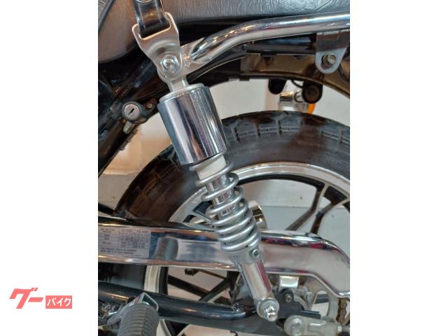 スズキ GN125H バッテリー 点火プラグ エンジンオイル新品 縦型