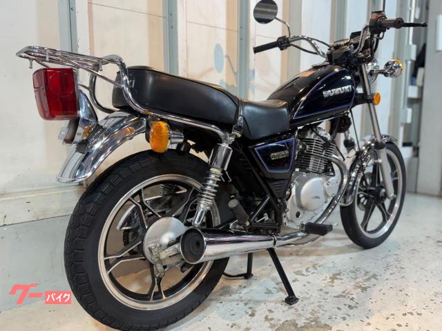 スズキ GN125H バッテリー 点火プラグ エンジンオイル新品 縦型 スズキ GN125H バッテリー 点火プラグ エンジンオイル新品 縦型
