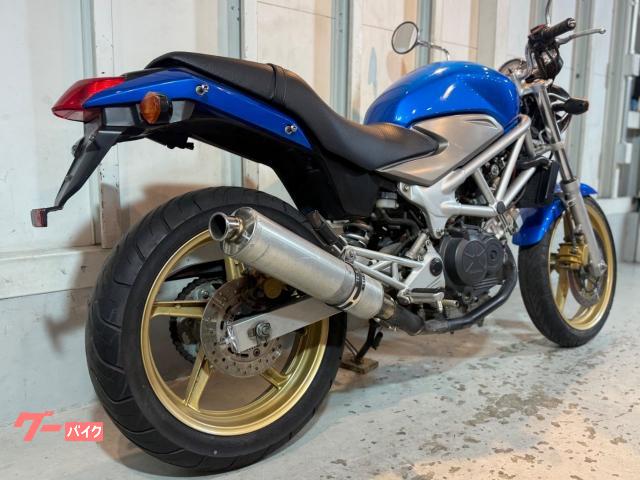ホンダ VTR250 バッテリー 点火プラグ エンジンオイル ドライブ