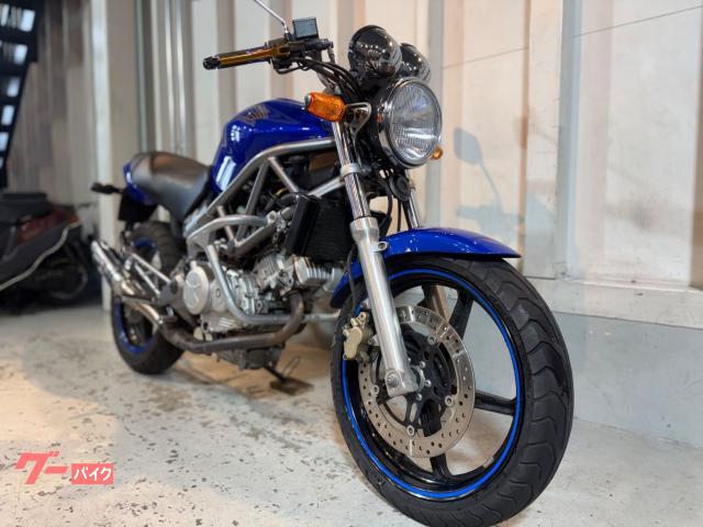 ホンダ VTR250 バッテリー 点火プラグ エンジンオイル新品