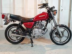 スズキ　ＧＮ１２５　バッテリー　点火プラグ　エンジンオイル新品　４サイクル　５速ミッション